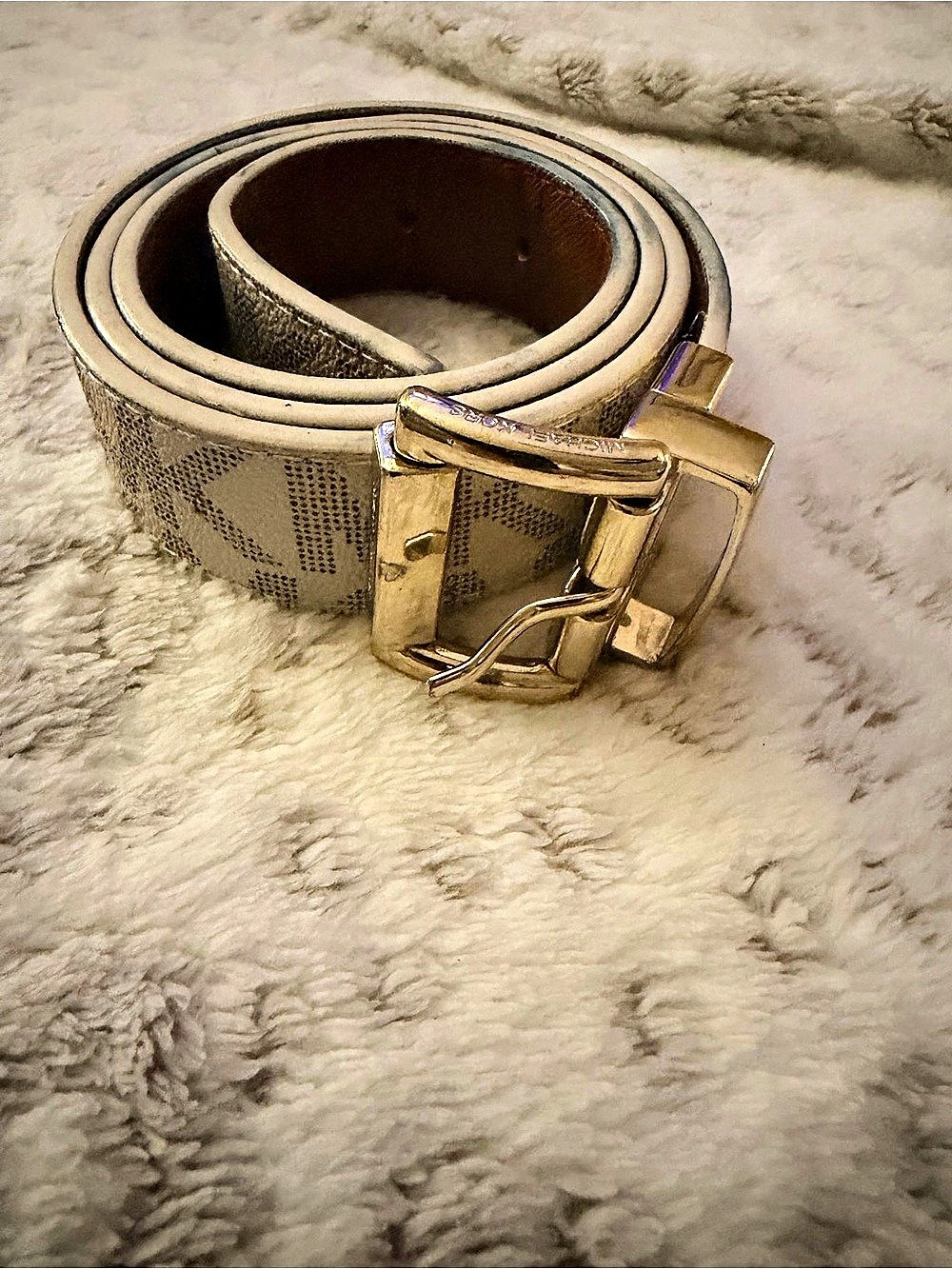 Michael Kors Reversible Logo and Smooth Belt in White & Brown